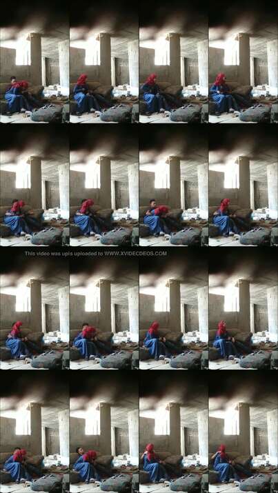 Video Bokep Jilbab Merah Mesum di Tempat Umum