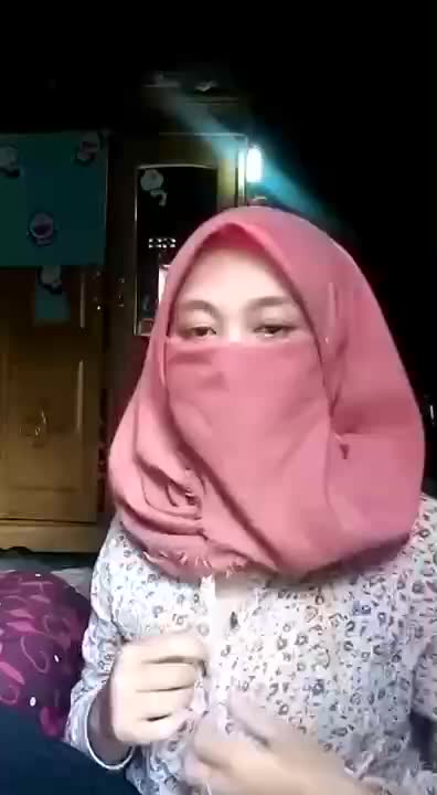 Video Jilbab Pink Stress
